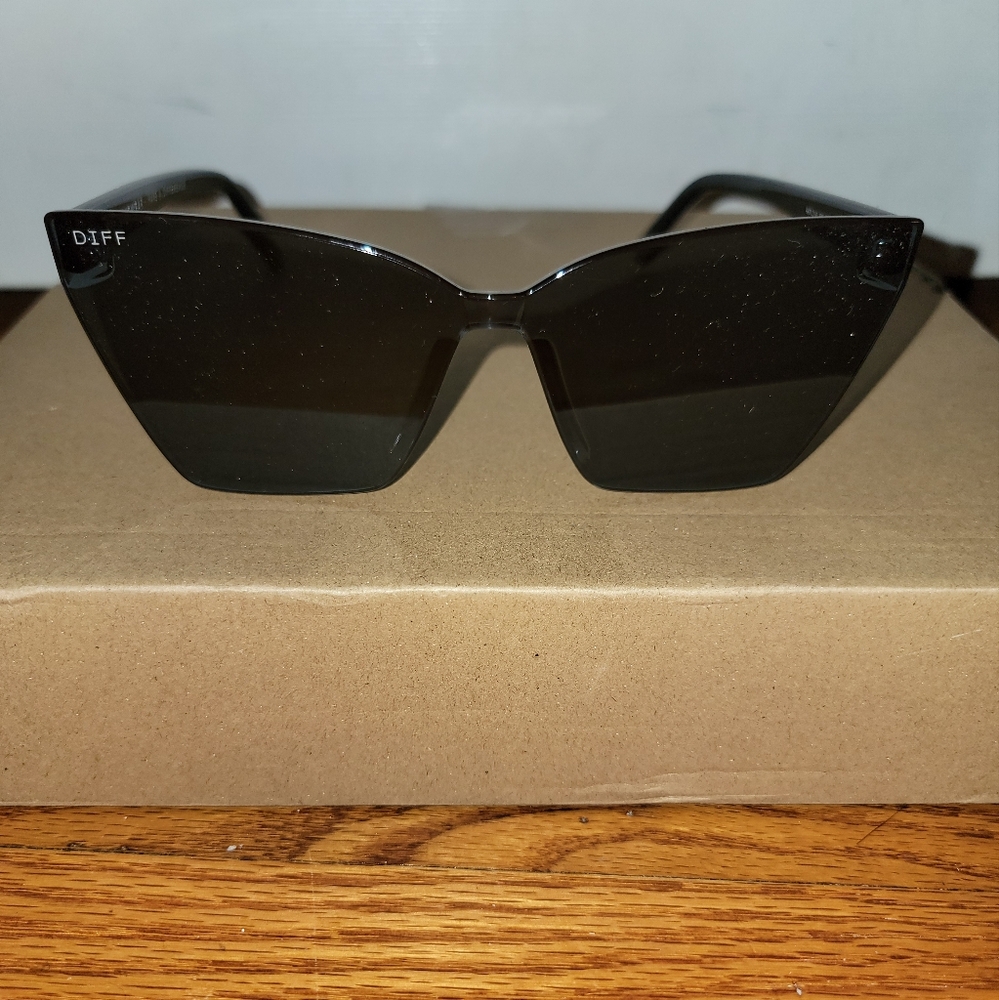 Diff Sunglasses